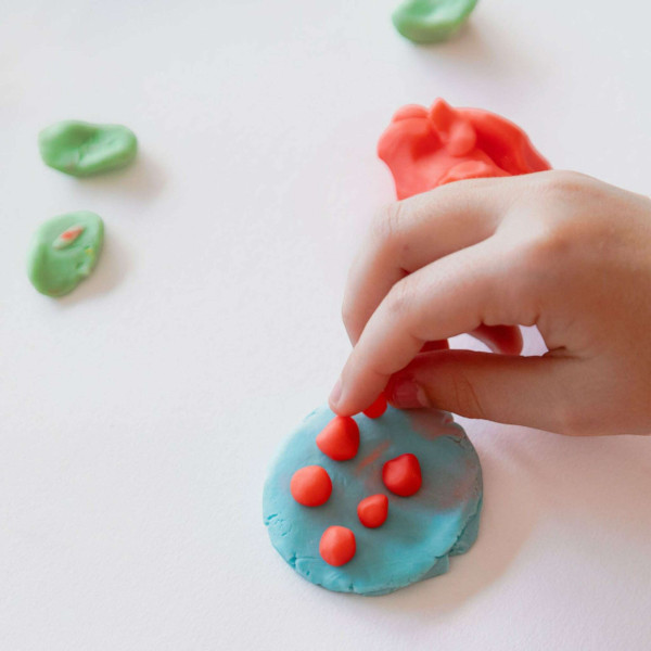 Nailmatic Εύπλαστο σαπούνι για μπάνιο και ντουζ Pataploof dough (μπλε)