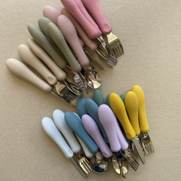 Nok Nok Grew Up Σετ Κουτάλι-Πιρούνι-Μαχαίρι από Σιλικόνη και Ανοξείδωτο Ατσάλι 12+ Μηνών (Green)