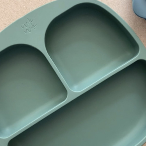 Nok Nok Εκπαιδευτικό Πιάτο Σιλικόνης Nino (Green)