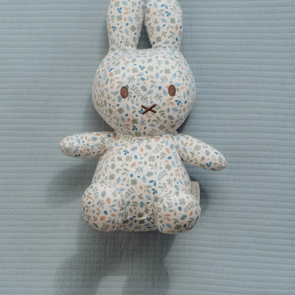 Little Dutch Υφασμάτινο Κουκλάκι Miffy Lucky Leaves all over 30εκ. GRS