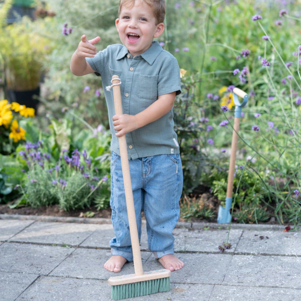 Little Dutch Παιδική  Σκούπα Κήπου Forest Friends FSC