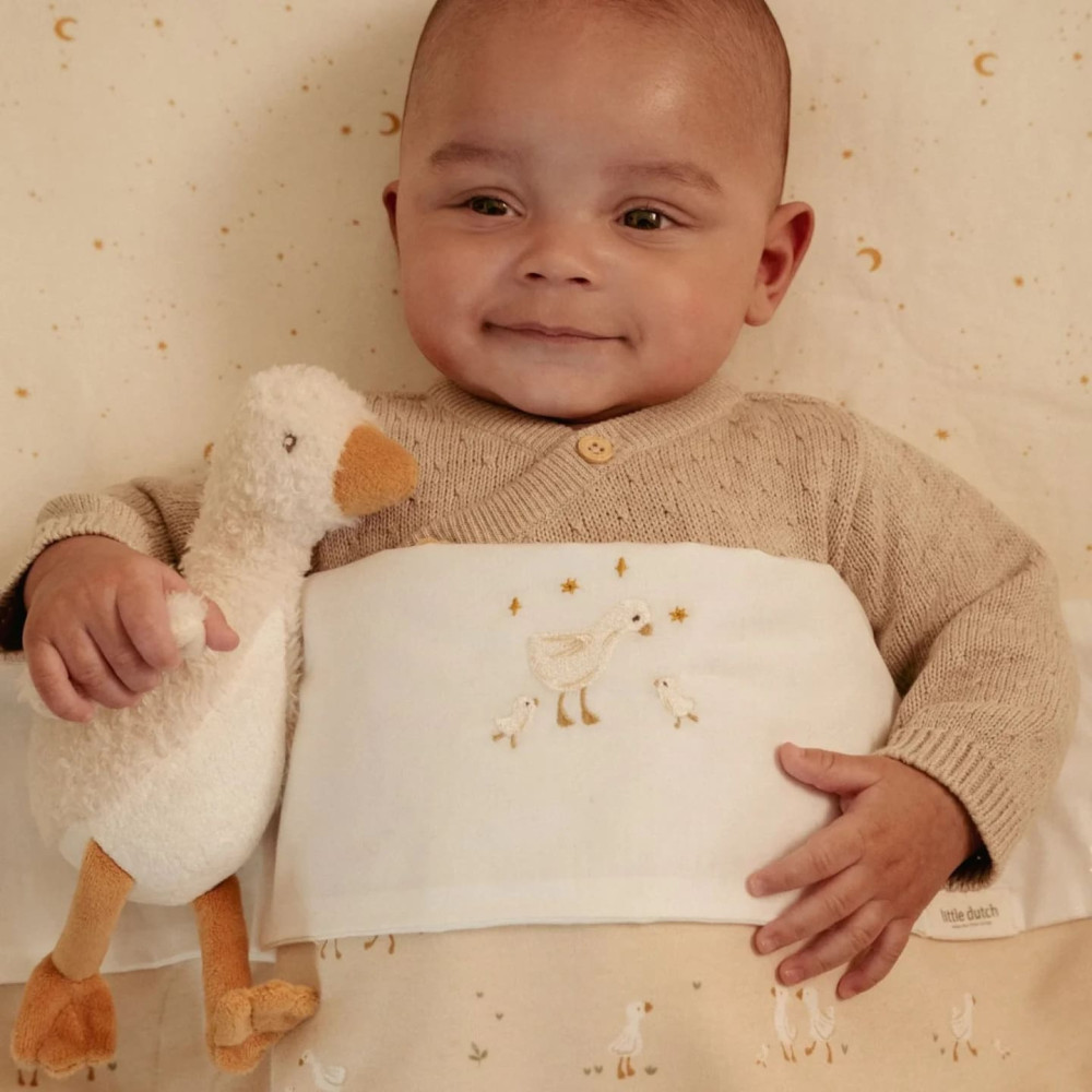 Little Dutch Υφασμάτινο Κουκλάκι Little Goose 17εκ.
