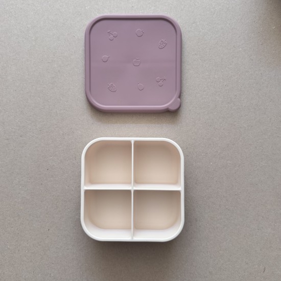 Nok Nok Snackbox Φαγητοδοχείο Σιλικόνης με 4 χωρίσματα 800ml (Milk with Berry)
