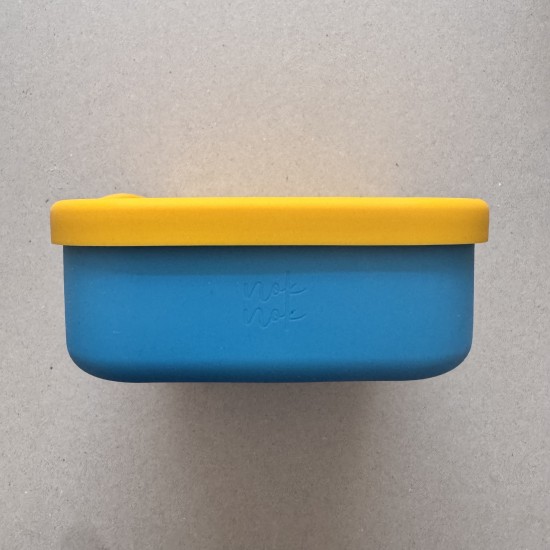 Nok Nok Snackbox Φαγητοδοχείο Σιλικόνης με 4 χωρίσματα 800ml (Nordic Blue with Sunbeam)