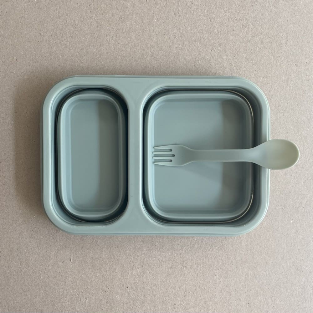 Nok Nok Αναδιπλούμενο Φαγητοδοχείο Σιλικόνης με 2 χωρίσματα και Κουταλοπίρουνο 950ml (Pistachio)