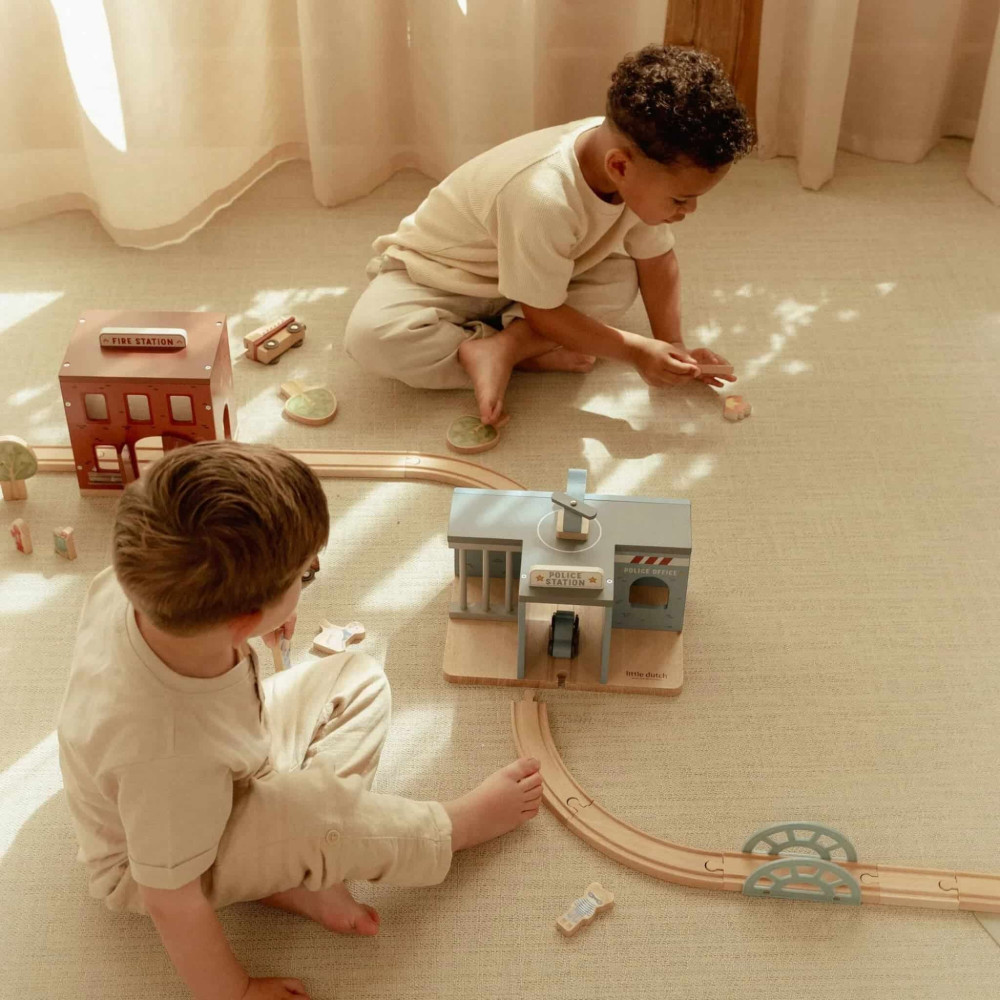 Little Dutch Ξύλινος Σταθμός Πυροσβεστικής FSC