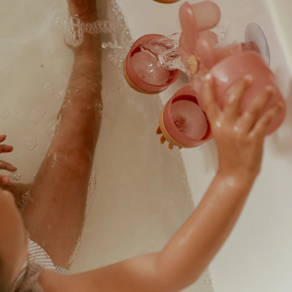 Little Dutch Παιχνίδι Μπάνιου με Κυπελάκια και Λουλούδι