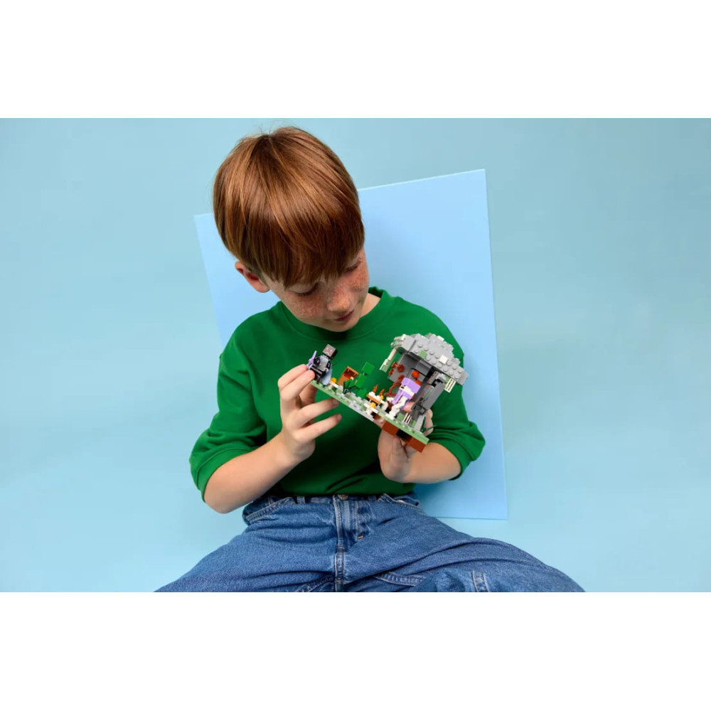 LEGO Minecraft The Pale Garden (21586)