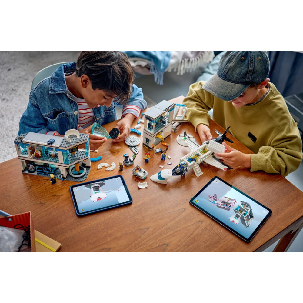 LEGO City Airport With Airplane (60502)