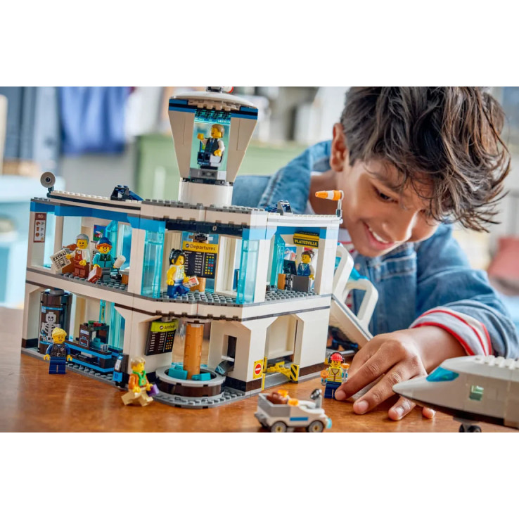 LEGO City Airport With Airplane (60502)