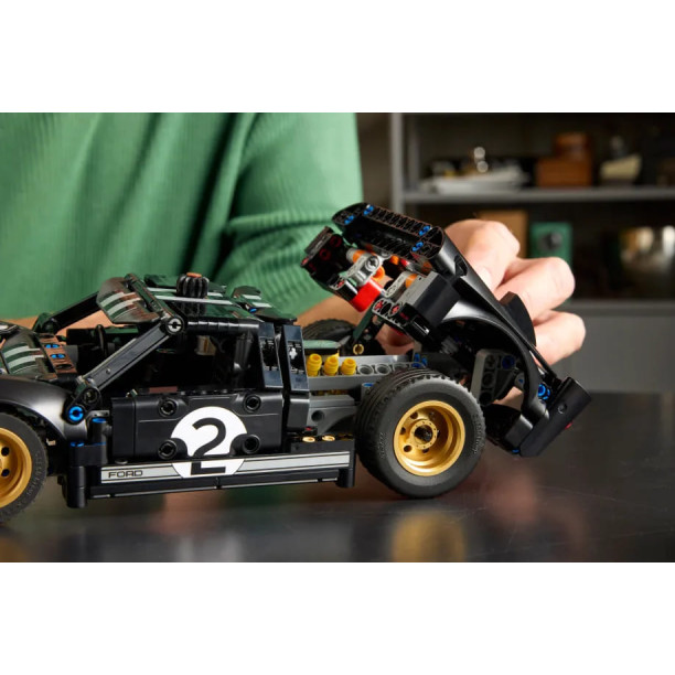 LEGO Technic 1966 Ford GT40 MK II Race Car (42223)