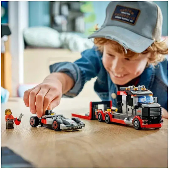 LEGO City F1 Display Truck With AUDI F1 Race Car (60493)
