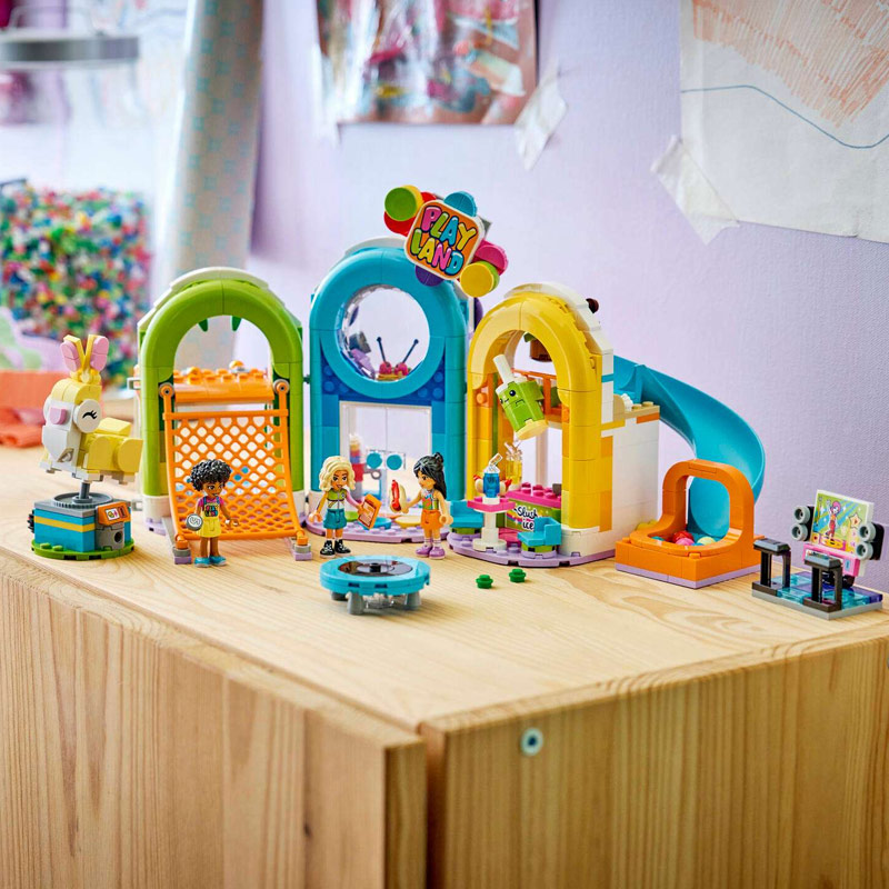 LEGO® Friends Fun Indoor Playground (42686)