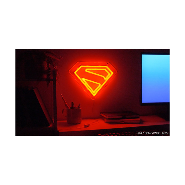 Paladone DC: Superman - Wall Mountable LED Neon Light (PP14478SMTVN)