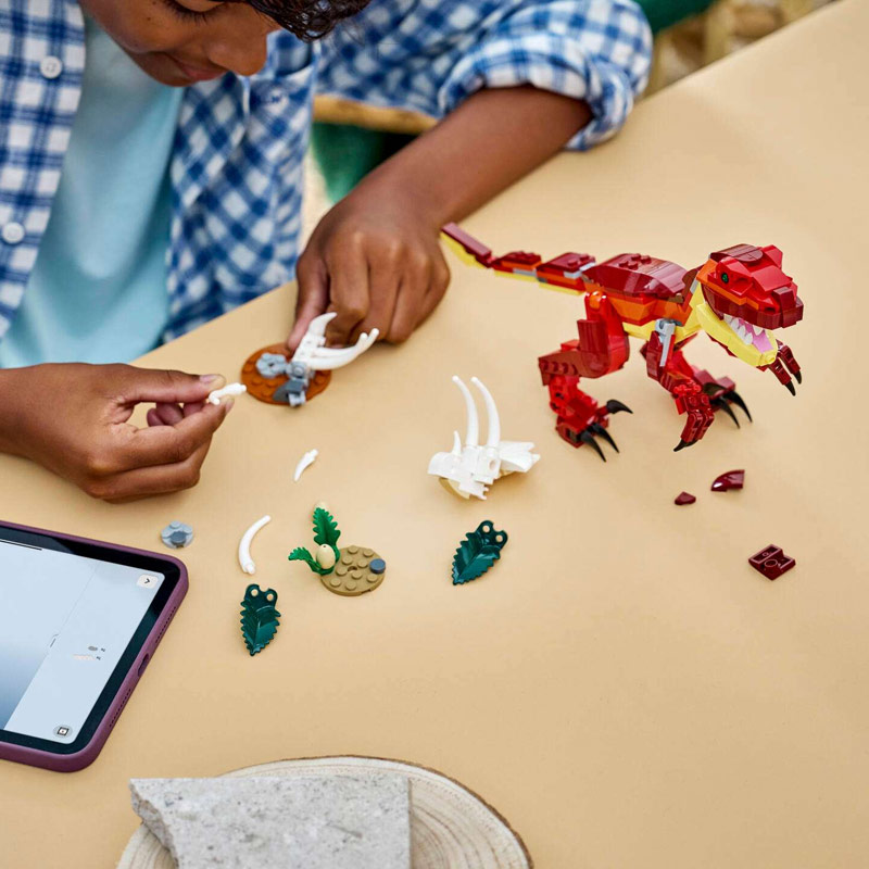 LEGO® Creator 3in1 Fierce Dinosaur (31379)